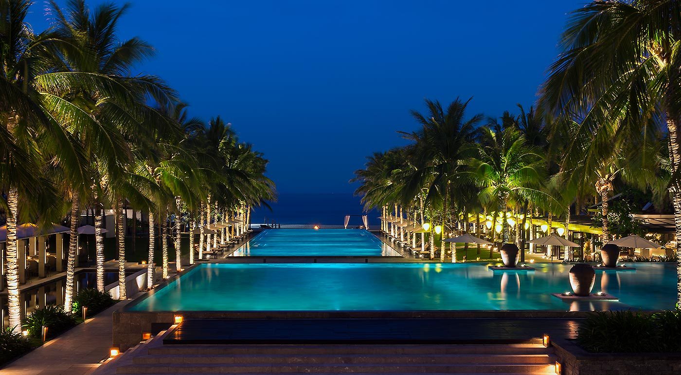 AW2-The-Nam-Hai-Viet-Nam-Hoi-An-Overview-Pools03-Evening